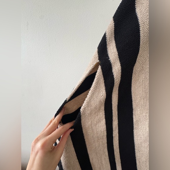 Alice + Olivia Wool Poncho black/tan/gold OS NWT - Picture 4 of 15